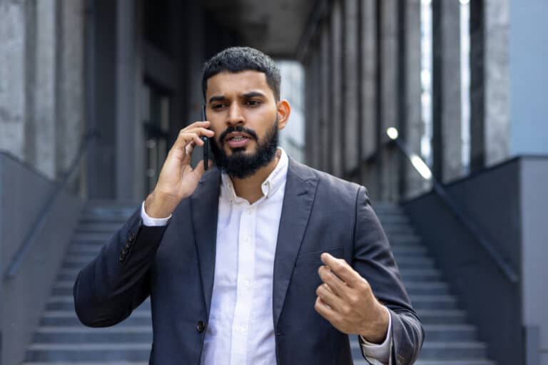 business-man-arguing-on-phone-call