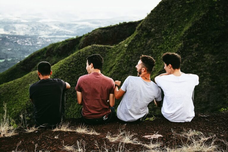 friends overlooking cliffside view