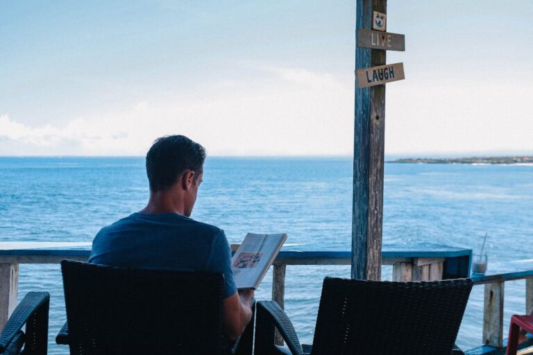 things-confident-people-do-when-no-one's-watching